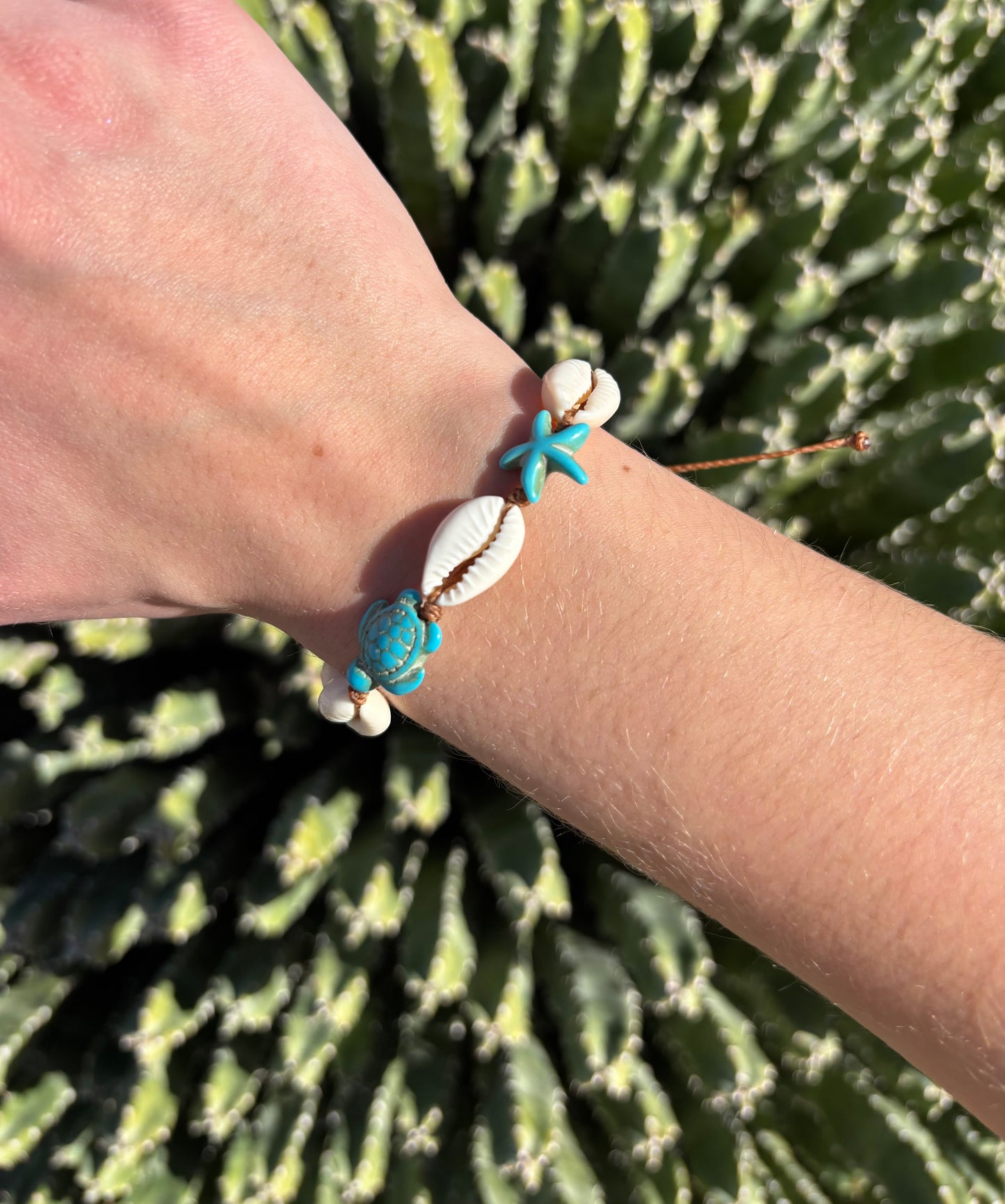 Brown cowrie shell bracelet