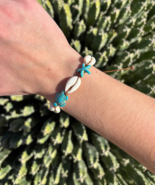 Brown cowrie shell bracelet