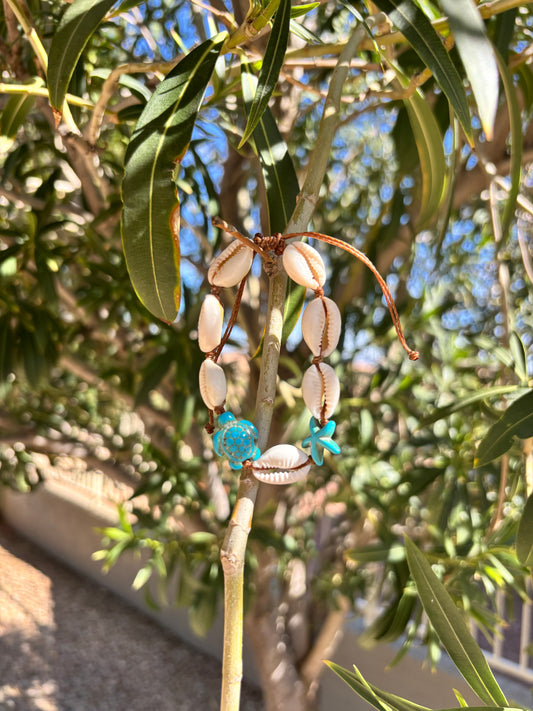 Brown cowrie shell bracelet